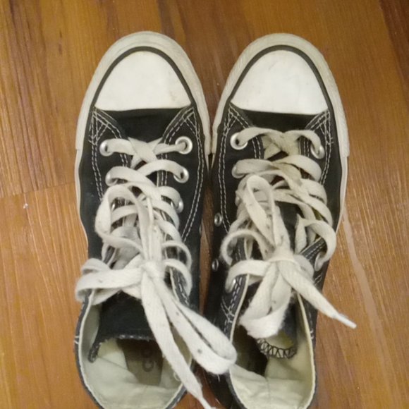 Black and White High Top Converse - Picture 2 of 4